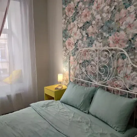 Nochlezhka Apartment